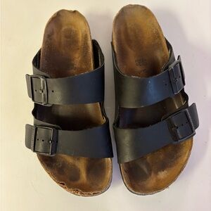 Birkenstock Women’s Arizona Black Double Strap Sandals size 40 or 9/9.5